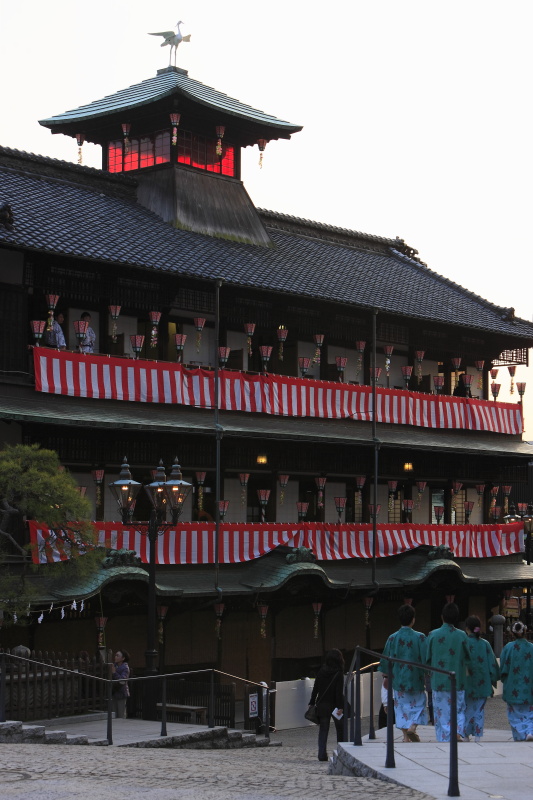 道後温泉本館_春(愛媛県松山市)_1イメージ１