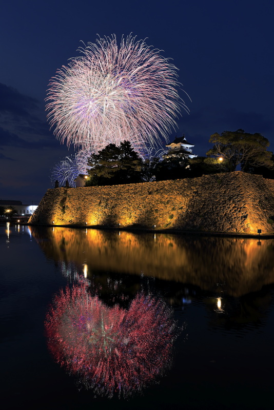 今治おんまく花火_8月(愛媛県今治市)イメージ１